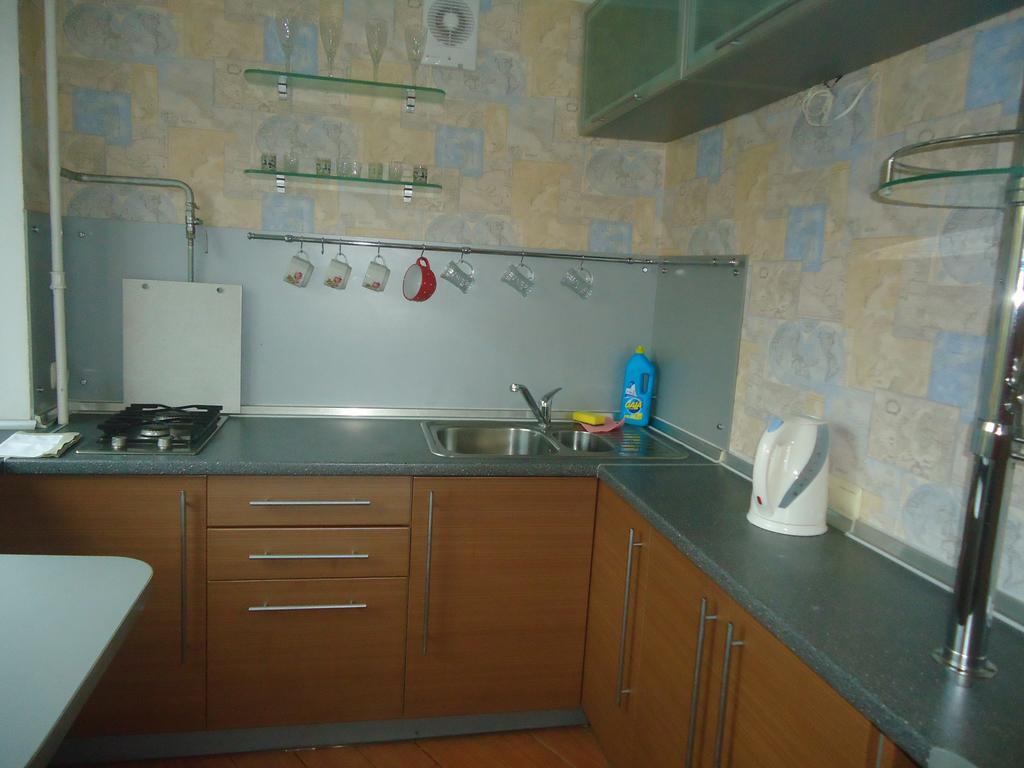 Studio On Vandy Vasylevskoi 8 Kyiv Exterior photo